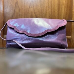 80s Robert Firenze for Frenchy of California Purple Leather Scalloped Clutch/bag
